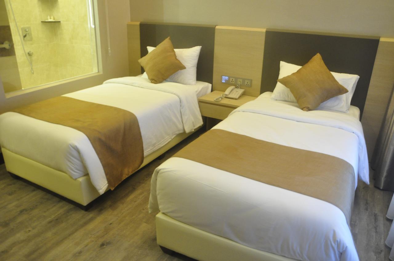 Geobay Hotel Johor Bahru Exterior photo