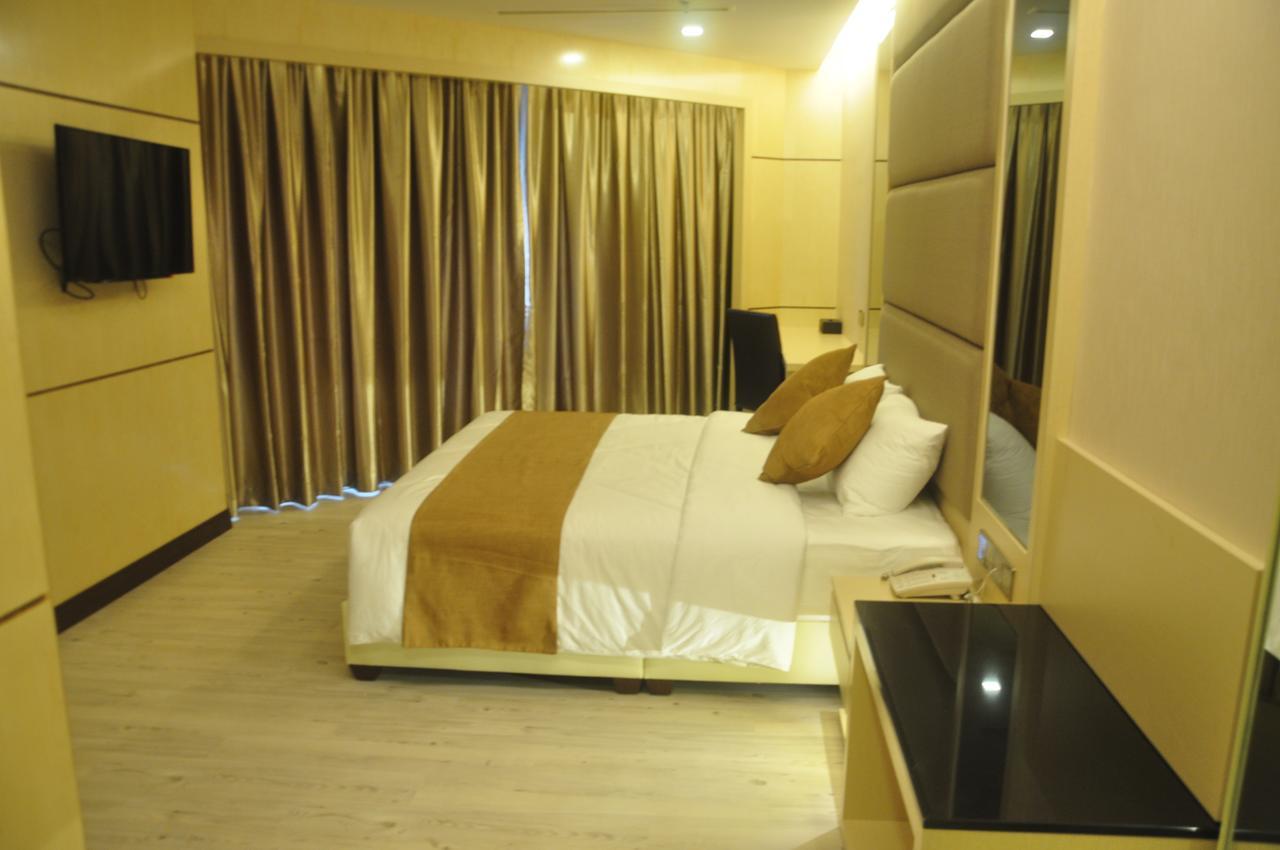 Geobay Hotel Johor Bahru Exterior photo
