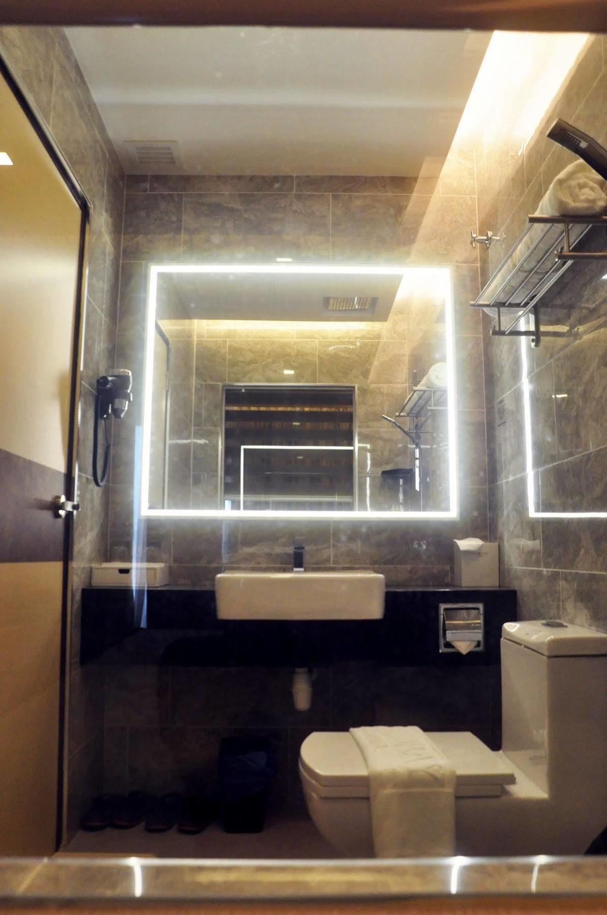 Geobay Hotel Johor Bahru Exterior photo